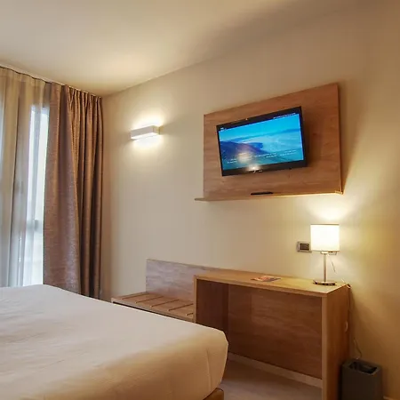 Hotel Tower Malpensa 4*